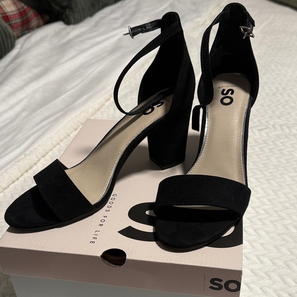 SO Shoes - SO Women's Elegant Black Block Heels - 10